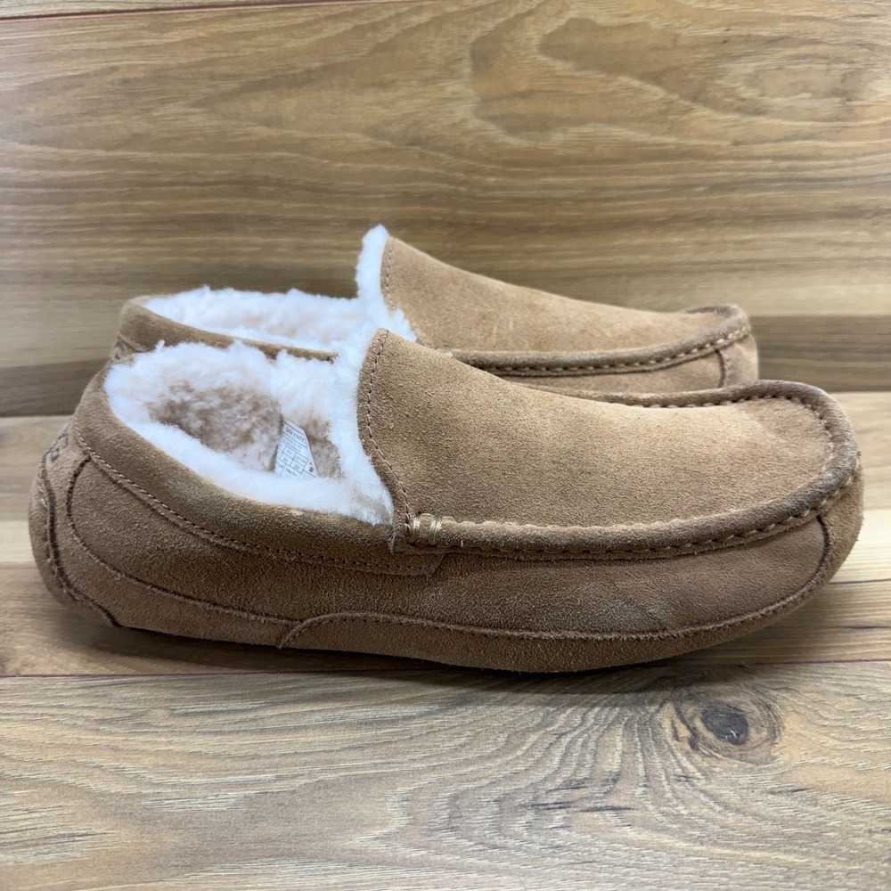 UGG Ascot Mens Slipper 11 Chestnut Suede Moc Toe Shearling Sherpa Fur Lined Cozy